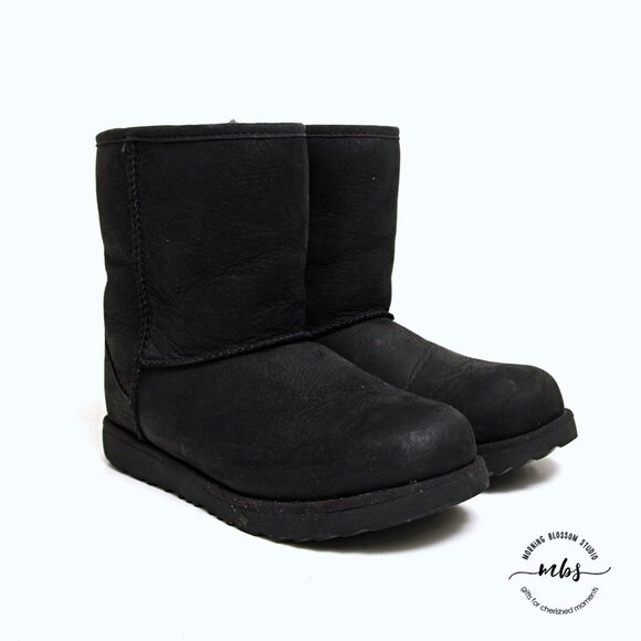 UGG Kids Classic II Weather Short Boots - Picture 14 of 14